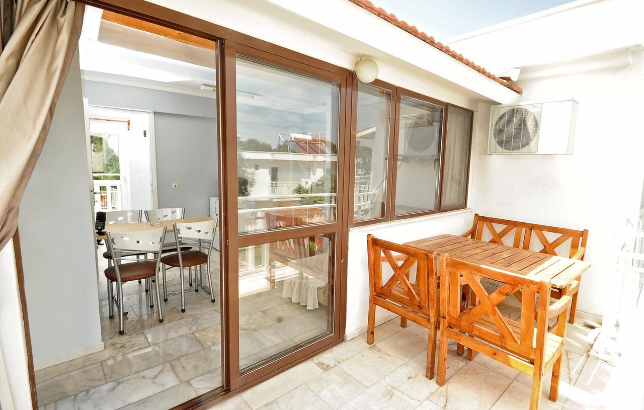 Hanedan Flora Apart Hotel Foca Exterior photo