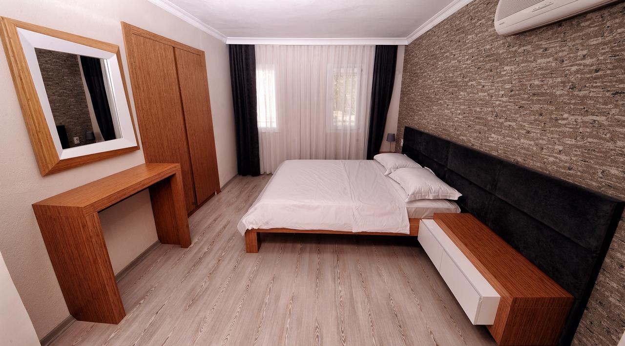 Hanedan Flora Apart Hotel Foca Exterior photo